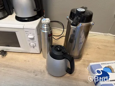 Kaffebryggare, mikrovågsugn m.m.