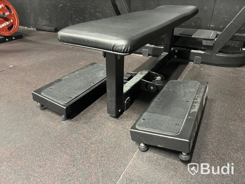 TechnoGym Olympic Flat Bench - Bänkpress ställning