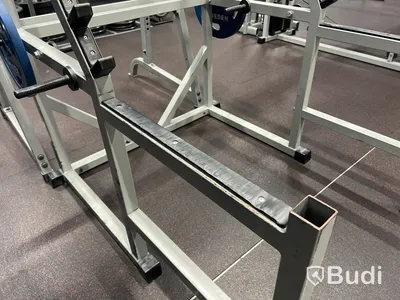 Half rack ställning med säkerhetsstöd