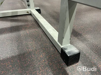 Half rack ställning med säkerhetsstöd