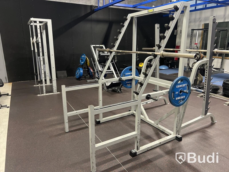 Half rack ställning med säkerhetsstöd