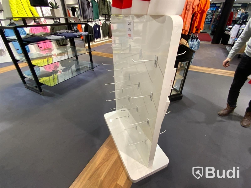 Displaymöbel dubbelsidig med spjut