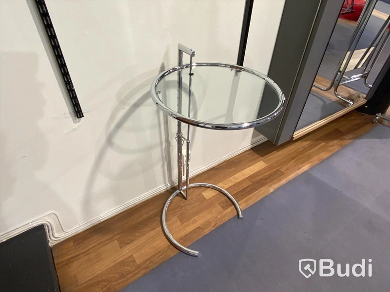 Glasbord, reglerbar höjd
