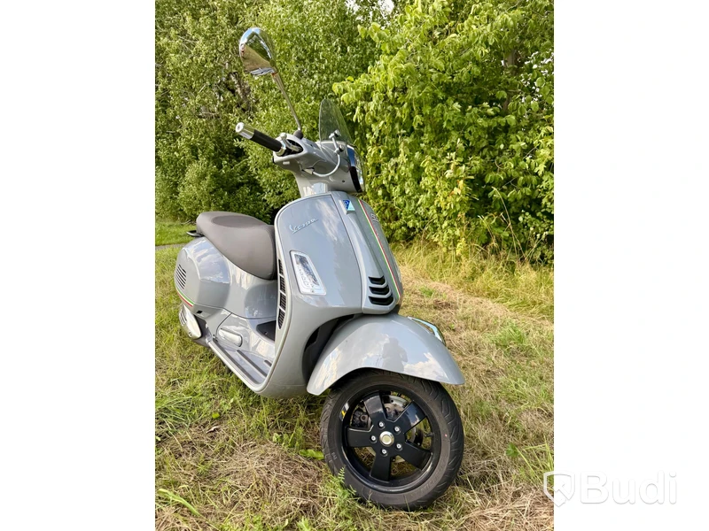 Piaggio Vespa GTS 300 Super 0.3 CVT, 24hk -2019 | Nybesiktigad