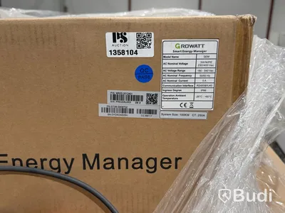 Stor mängd material för solenergi, bl.a. växelriktare, montagematerial m.m.