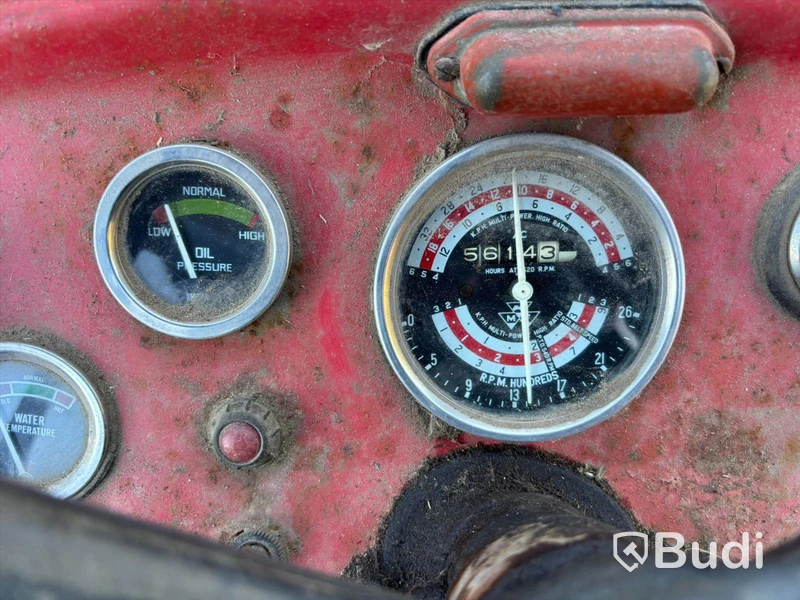 Traktor MASSEY FERGUSON 135 ALLM -1967 | DIESEL