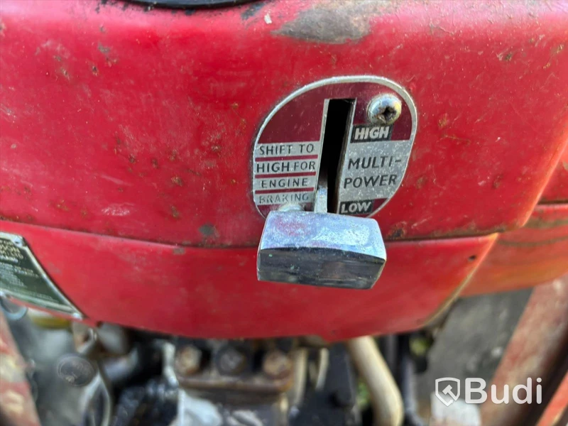 Traktor MASSEY FERGUSON 135 ALLM -1967 | DIESEL