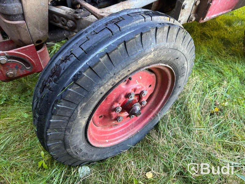 Traktor MASSEY FERGUSON 135 ALLM -1967 | DIESEL
