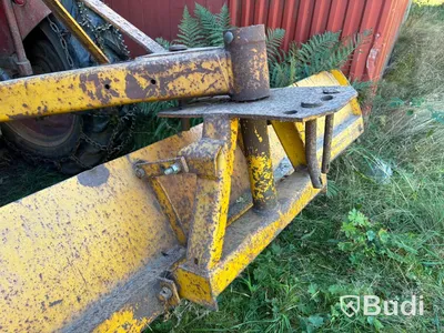 Traktor MASSEY FERGUSON 135 ALLM -1967 | DIESEL