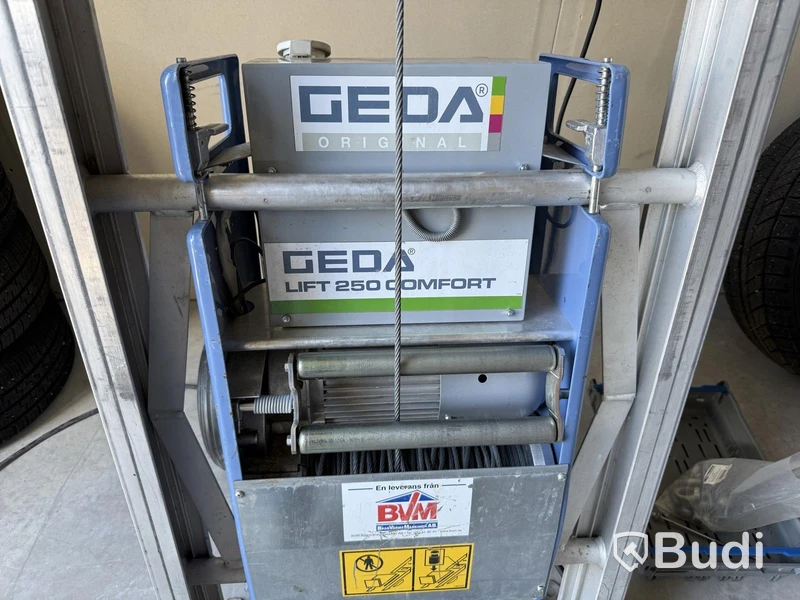 Flytthiss GEDA Lift Solar