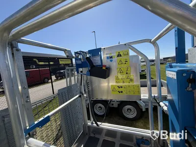 2022 Genie GR20 mast lift with trailer