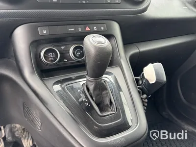 Panel van Mercedes-Benz eCitan -2023 | Electric van