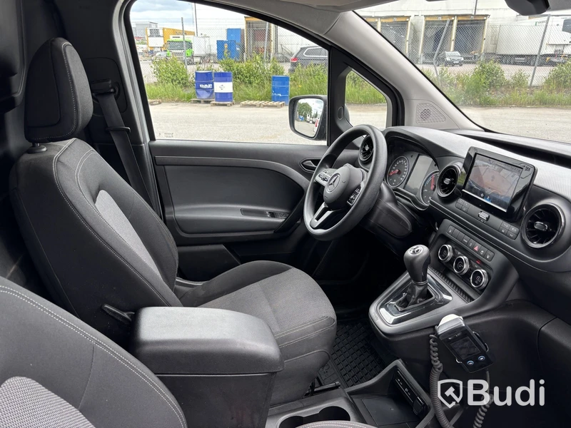 Panel van Mercedes-Benz eCitan -2023 | Electric van