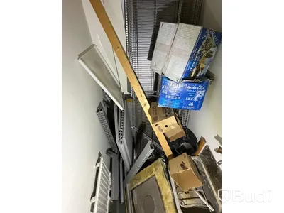 Ca 23 sektioner butikshyllor samt Pan-Oston kassalinje