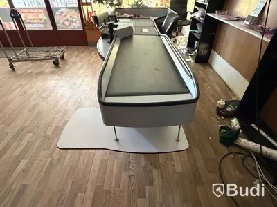 Ca 23 sektioner butikshyllor samt Pan-Oston kassalinje