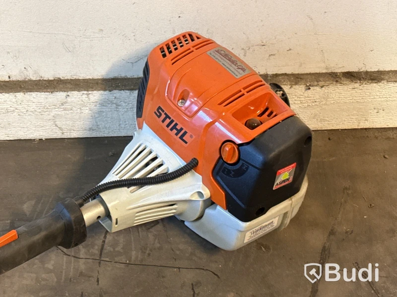 Kombimaskin Stihl KM 131 /R med sopvals | 2016