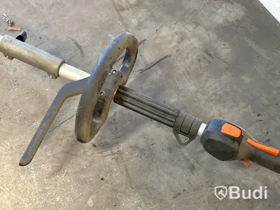 Kombimaskin Stihl KM 131 /R med sopvals | 2016