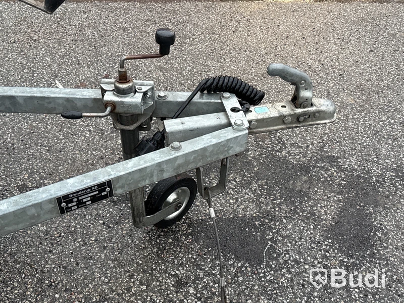 Obromsad släpvagn med tipp Brenderup LM0750 | 2020