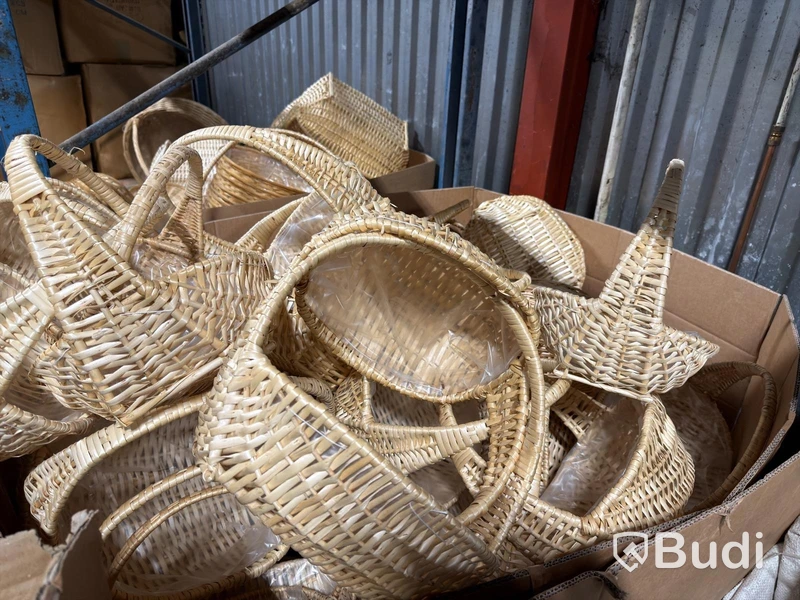 Baskets (large lot)