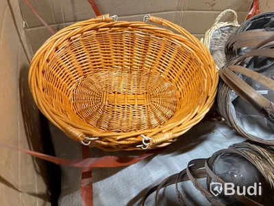 Baskets (large lot)