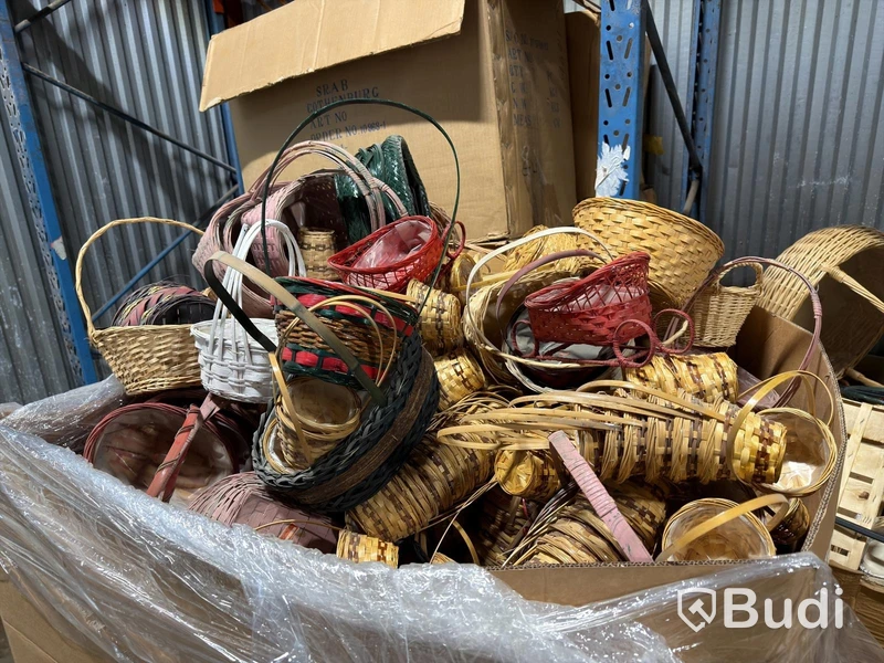 Baskets (large lot)