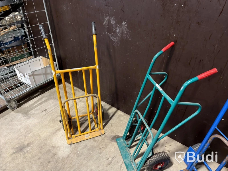 3 hand trucks