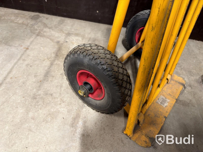 3 hand trucks