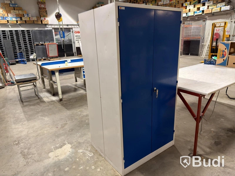 2 metal cabinets, etc.