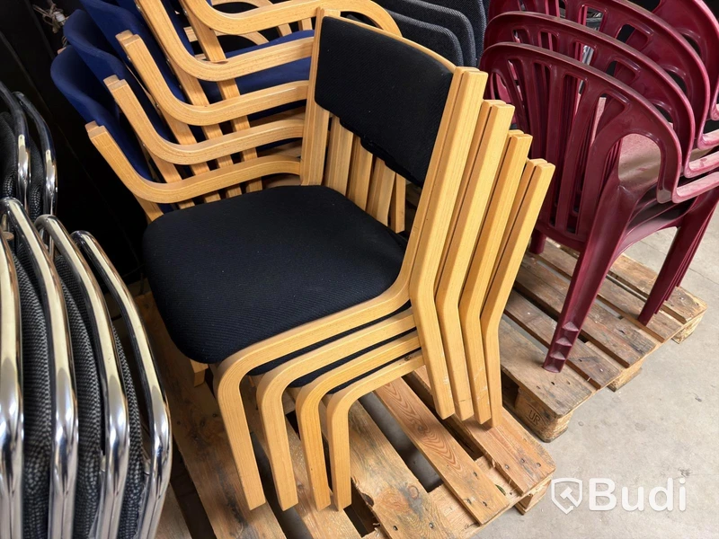 44 stackable chairs