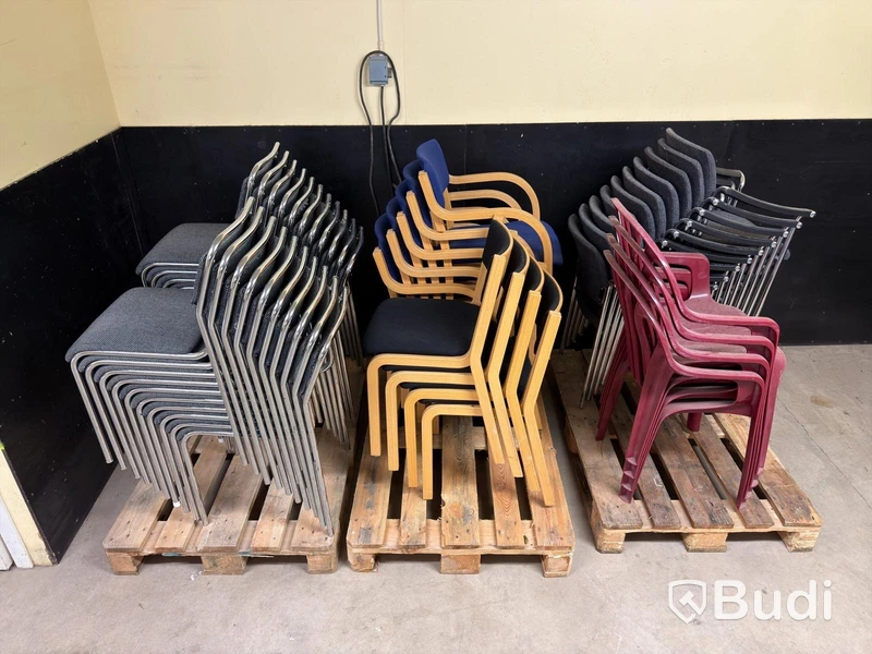 44 stackable chairs