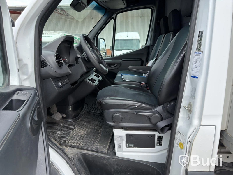 Refrigerated truck Mercedes-Benz Sprinter 516 CDI high-volume box body (163 hp) -2019