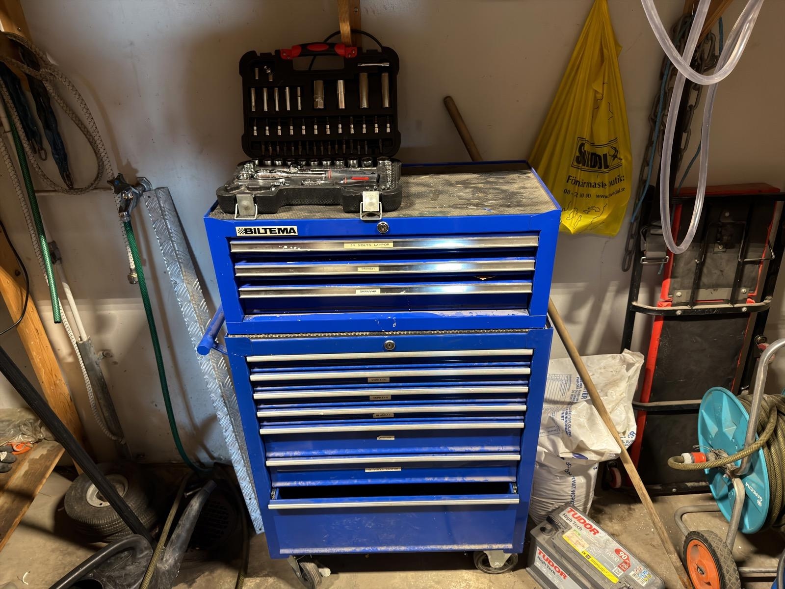 Biltema tool trolley with contents
