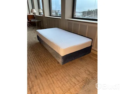 Säng Hypnos inkl. resårmadrass