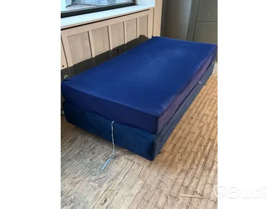 Säng inkl. resårmadrass