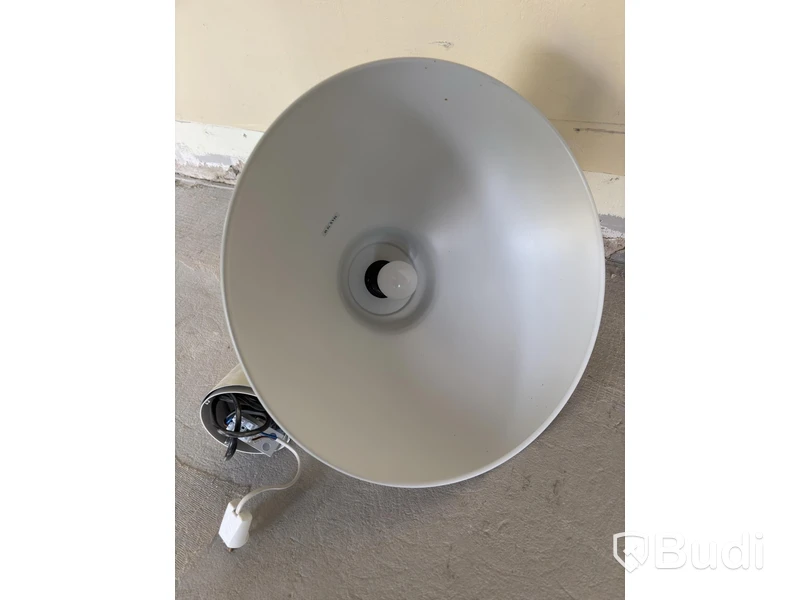 Lot of assorted lamps