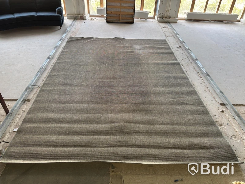 Rug