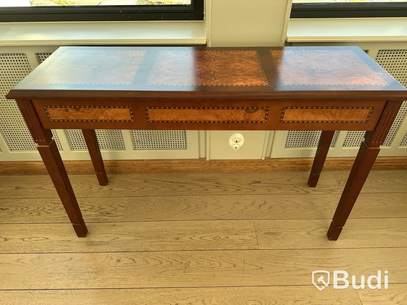 Sideboard