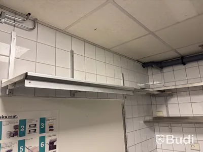 Diskbänk inkl. diskställ och hyllor