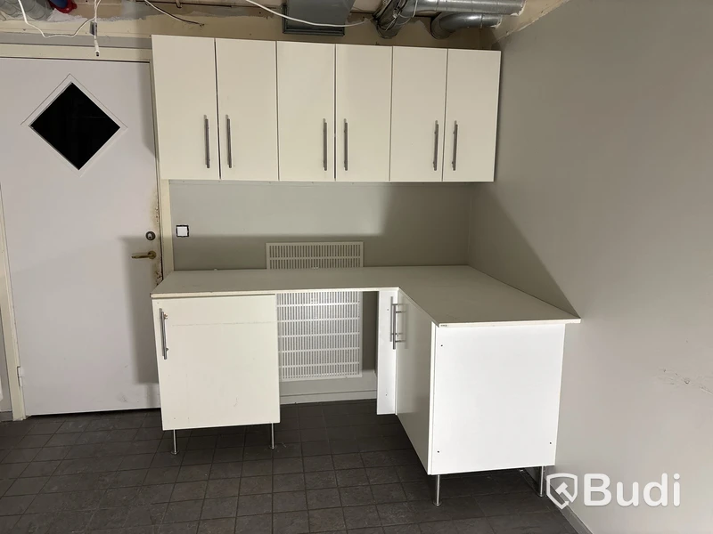 Över- och underskåp inkl. arbetsbänk
