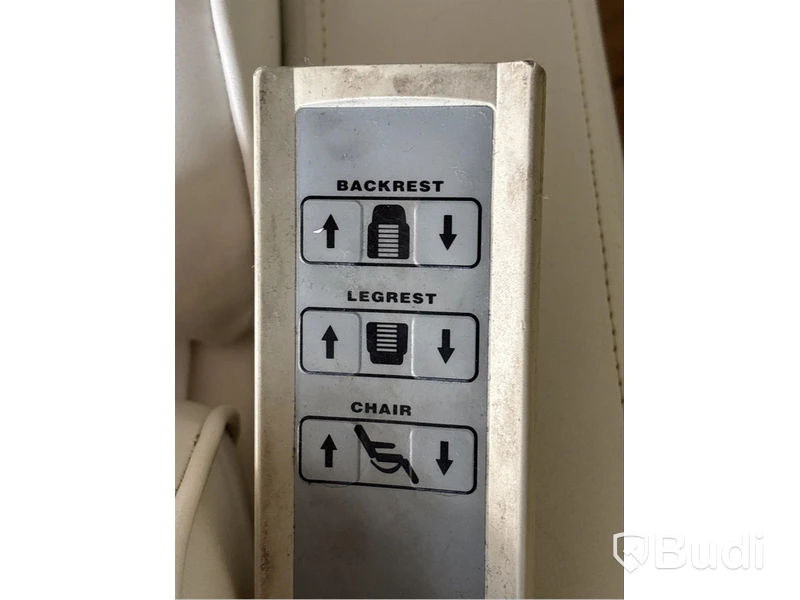 Behandlingsstol, höj- och sänkbar