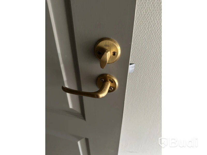 3 st. Innerdörr, gråmålade