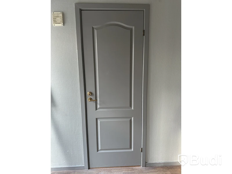 3 st. Innerdörr, gråmålade