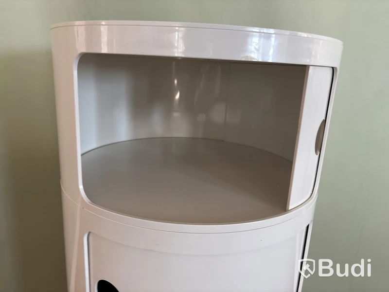 Byrå Kartell Binasco Milano: Design Anna Castelli