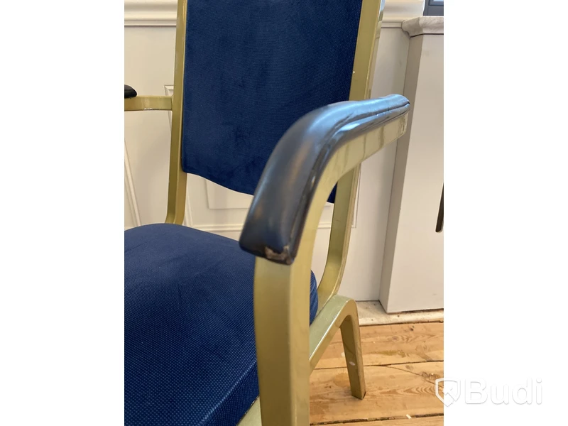 Parti med stapelbara stolar, Burgess England - 120 st.