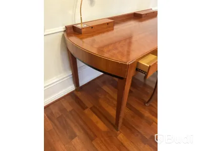 Skrivbord inkl. stol och tavla