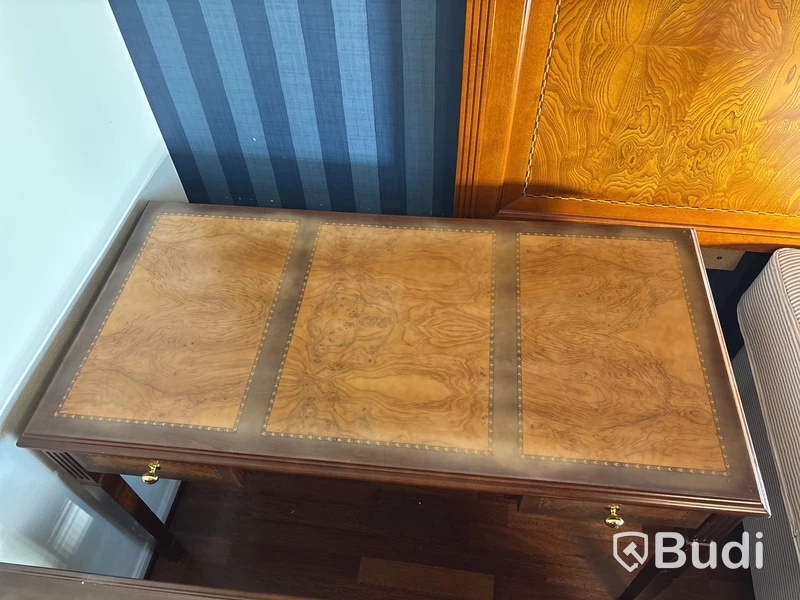 2 st. Skrivbord Grange