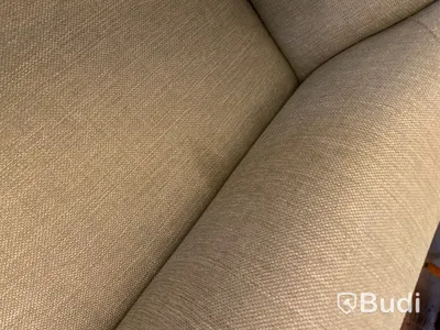 Fåtölj och soffbord