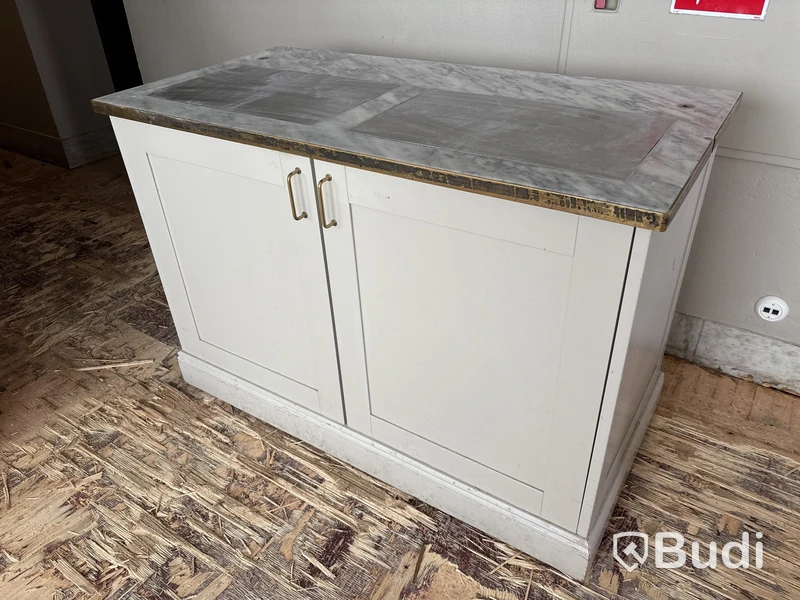 Serveringsbänk på hjul, med kylplattor