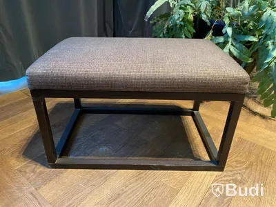 Fotpall och soffbord