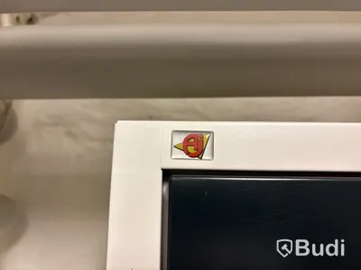 Metallskåp AJ - vänster i bild